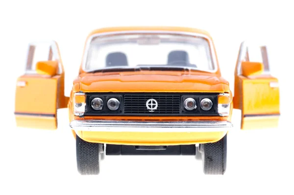Fiat 125p oranžový — Stock fotografie