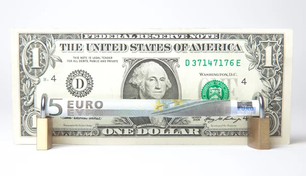 Евро против доллара — стоковое фото