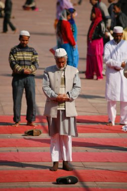 Praying muslim clipart