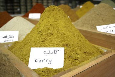 dağ sosu sergilenen yerel baharat deposu