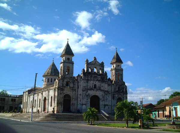Delapidated церква, Гренада, Нікарагуа — стокове фото