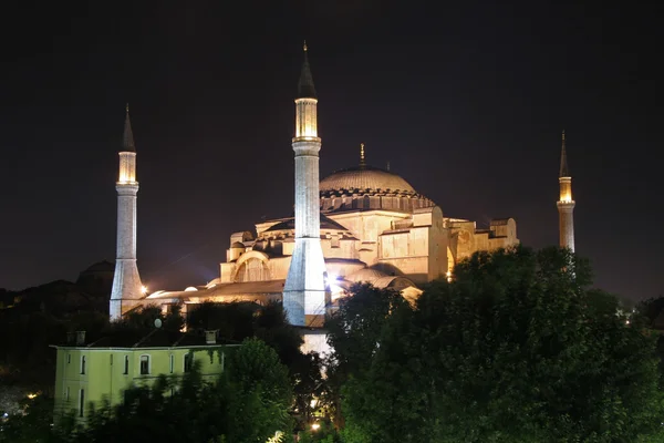 Aya sofia basilica la nuit, sultanhamet, istanbul, dinde — Photo