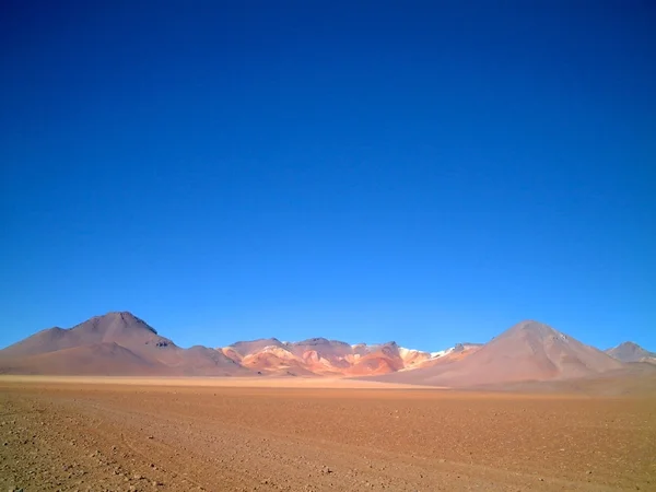 Pouštní uyuni, altiplano, Bolívie — Stock fotografie