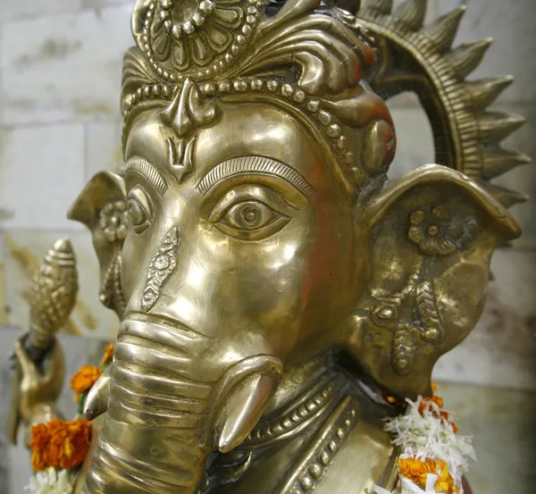 Ganesha idool op tempel, delhi, india — Stockfoto