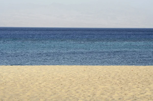 Strand panorama, rode zee, Sinaï, Egypte — Stockfoto
