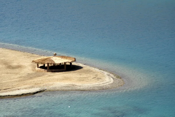 :roseau hutte sur la plage, mer rouge, sinaï, egypte — Photo