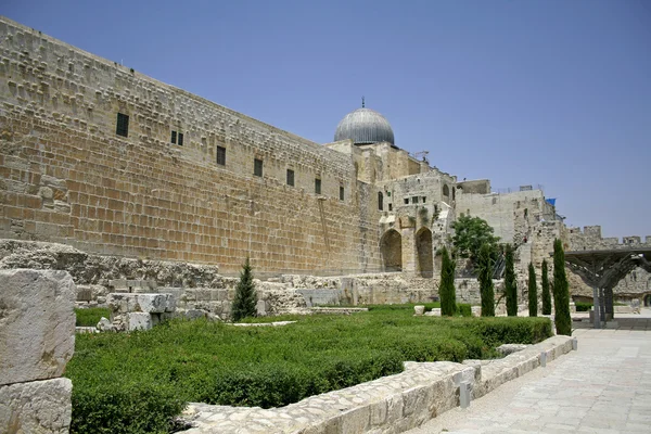 Gimiendo pared occidental y meridional, jerusalem, israel — Foto de Stock