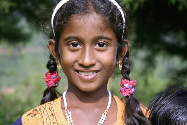 Νεαρή κοπέλα στην Κεράλα, Νότια Ινδία — Φωτογραφία Αρχείου