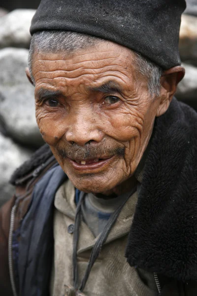 Vrásčitý starý muž — Stock fotografie