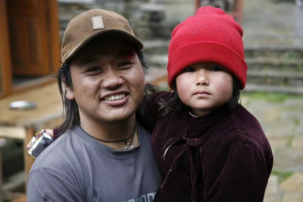 Gurung homem e menina — Fotografia de Stock