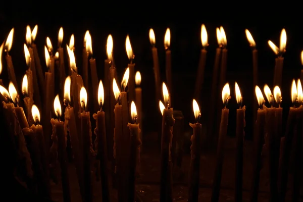 Velas iglesia de la natividad, bethlehem, ribera oeste, palestina, israel —  Fotos de Stock