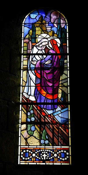Окно в церкви — стоковое фото