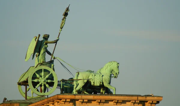 Brandenburger tor statue — Stock Photo, Image