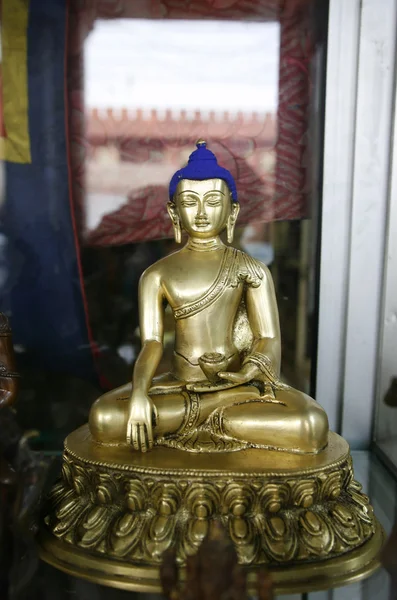 Μπρούτζινο άγαλμα του Βούδα στην οθόνη, Δελχί, Ινδία — Φωτογραφία Αρχείου