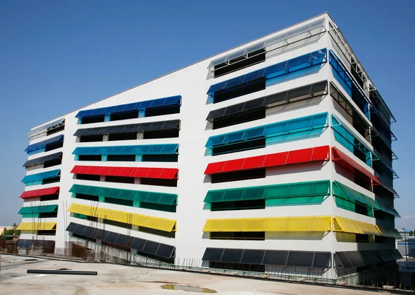 Parque de estacionamento colorido — Fotografia de Stock