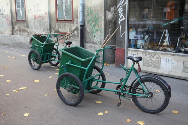 Två cykel sopmaskiner — Stockfoto