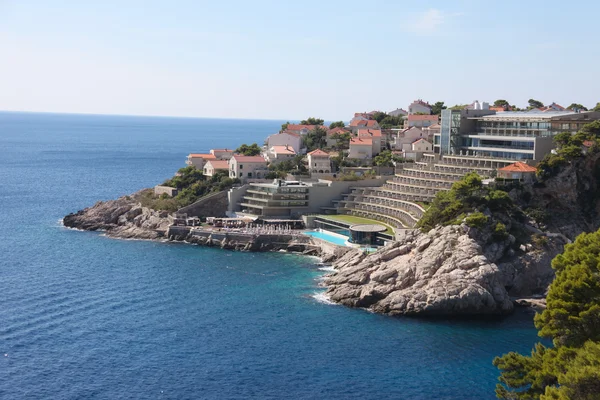 Hotel on Croatian coast — Stock Photo, Image