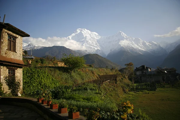 Vista dos annapurnas de gandruk, nepal — Fotografia de Stock