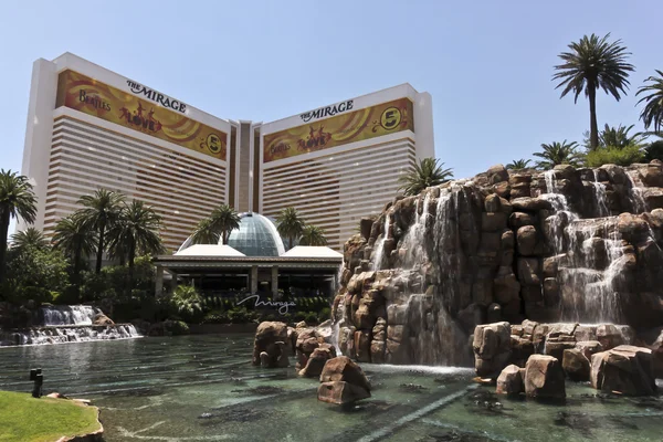 Una vista del Mirage Hotel e Casino — Foto Stock