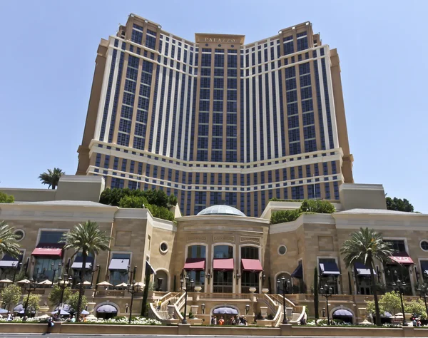 Een weergave van het palazzo hotel and casino — Stockfoto