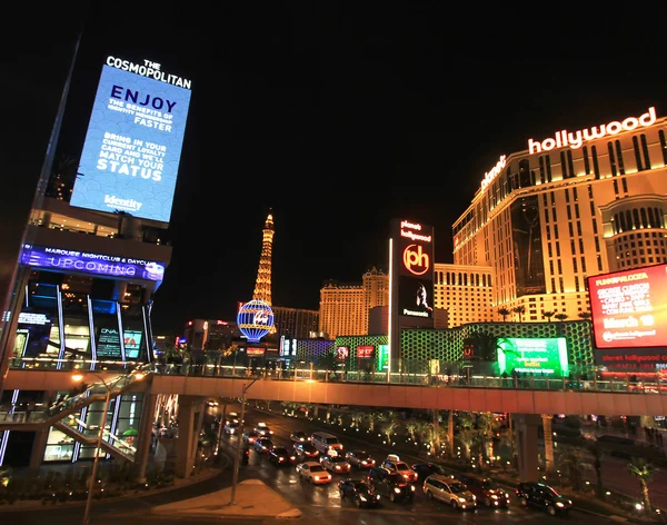 Una toma nocturna de Las Vegas Boulevard — Foto de Stock