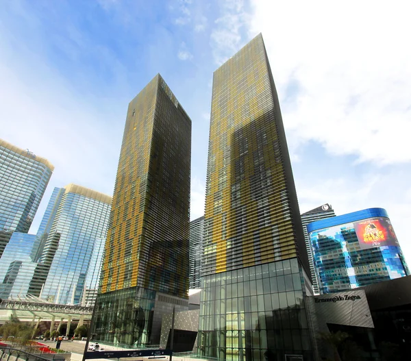 Blick auf das Las Vegas Stadtzentrum und die Veer Towers — Stockfoto