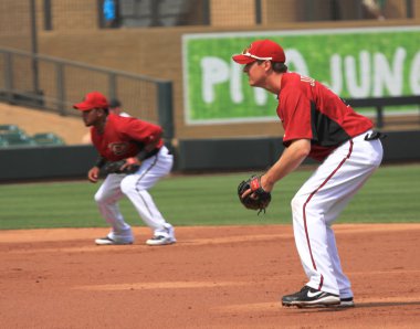 Arizona diamondbacks infielders tony abreu ve kelly johnson