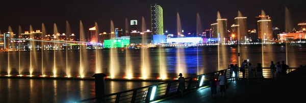 A Water Show by the Huangpu River, Expo 2010, Шанхай — стоковое фото