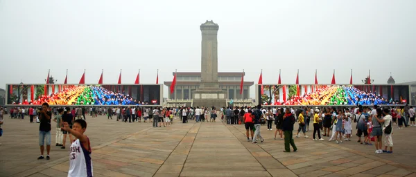 Anıtı ' nın kahramanları ve Mao'nun Türbesi — Stok fotoğraf