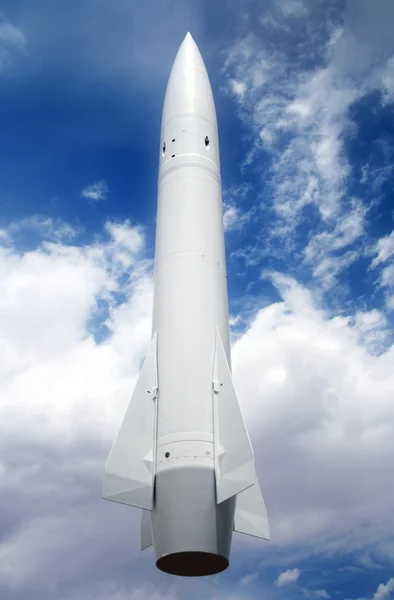 Eine weiße Rakete — Stockfoto
