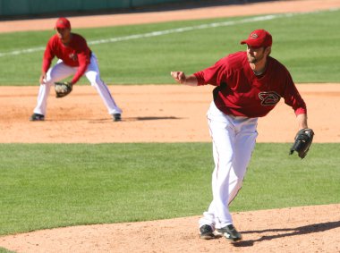 sürahi t.j. ışına bir arizona diamondbacks oyunu