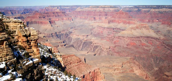 Een weergave van de grand canyon in de late winter — Stockfoto