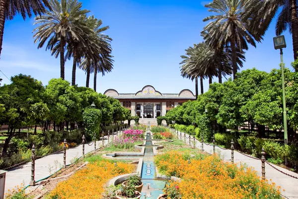 Bagh-e narenjestan trädgård, iran — Stockfoto
