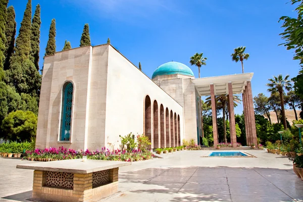 Saadi mausoleum in Shiraz — Stock Photo, Image