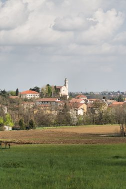 köyde piedmont, İtalya