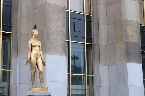 Estatua desnuda — Foto de Stock