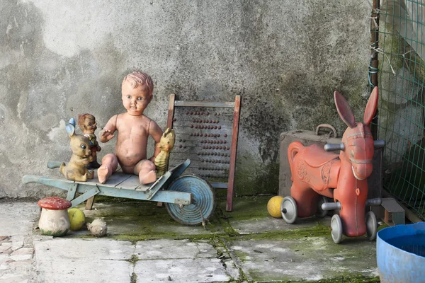 Brinquedos velhos — Fotografia de Stock