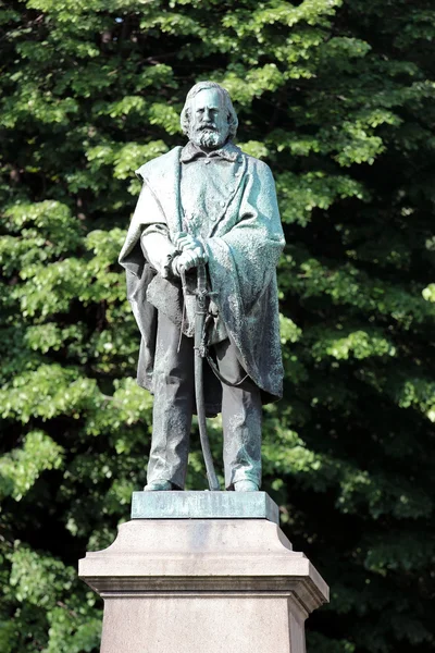 Estatua de Giuseppe Garibaldi —  Fotos de Stock