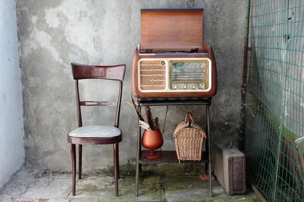 Vintage radio-ontvanger — Stockfoto