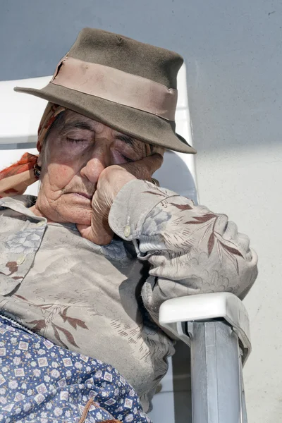 Grandmother sleeps — Stock Photo, Image