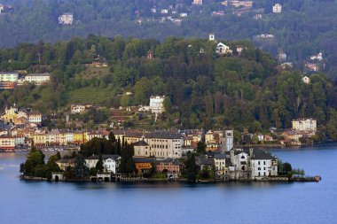 bir orta san Giulio Isle