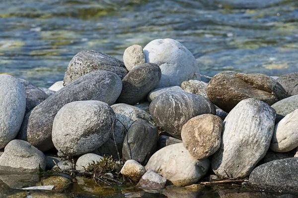 Rzeka kamień — Zdjęcie stockowe