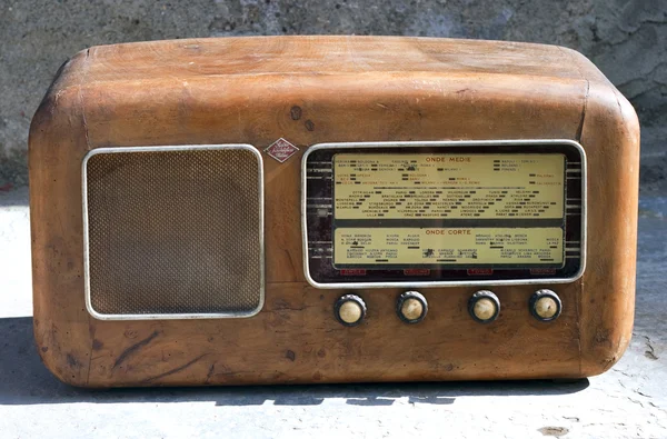 Oude radio — Stockfoto