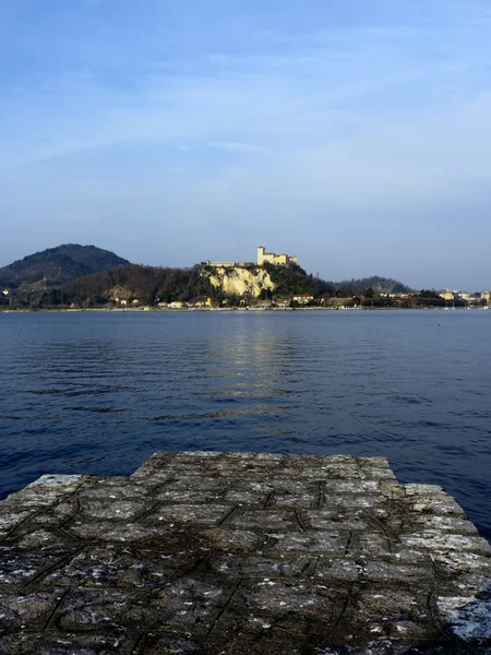 Rocca d 'angera lago maggiore — Stockfoto