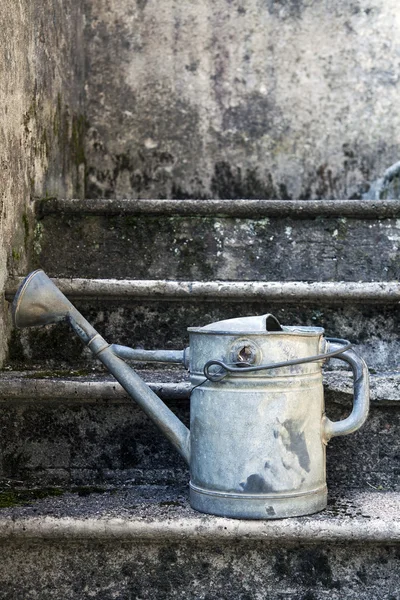 Vintage watering can — Stock Photo, Image