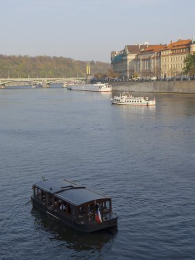 vlatva Nehri, Prag