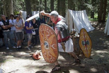 Roman legionary fights clipart