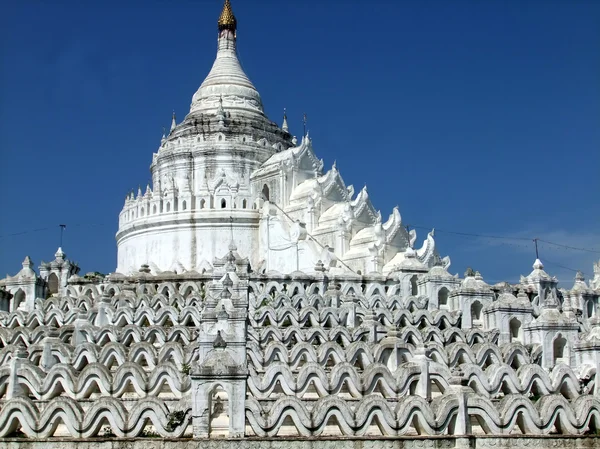 Храм в Багане — стоковое фото