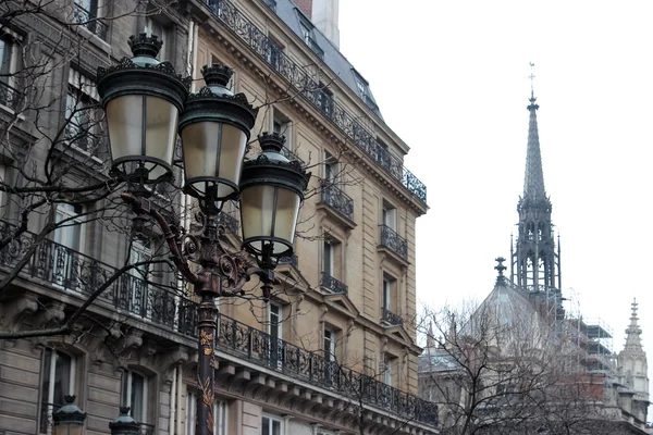 Luz de calle París — Foto de Stock