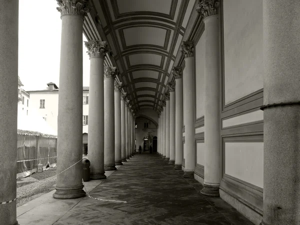 Novara neoklasik mimarinin — Stok fotoğraf